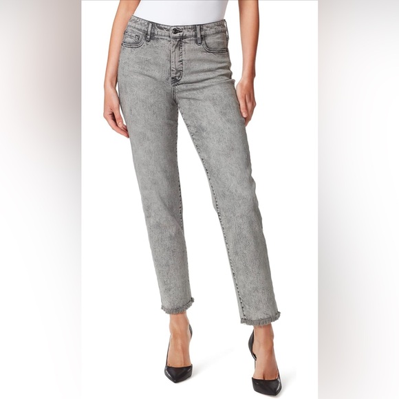 NWT Women’s Jessica Simpson Super Fun Spotlight High Rise Slim Straight Jeans - Picture 1 of 9